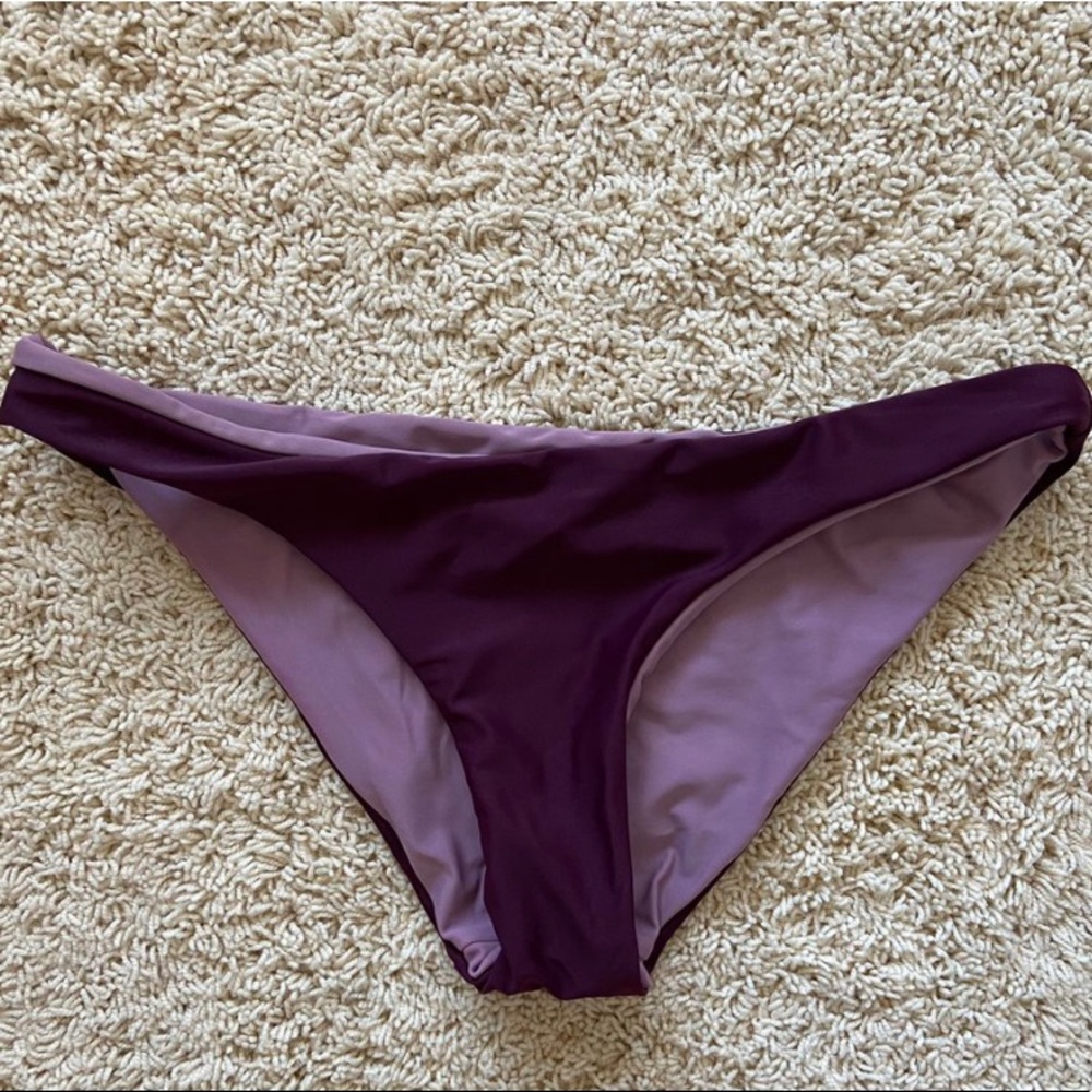 Reversible bikini bottom